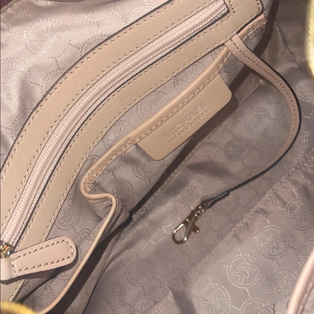 “Michael Kors” ✨ Women’s Hand Bag Purple/Burgundy Patent Leather Grayson Satchel - Picture 11 of 16